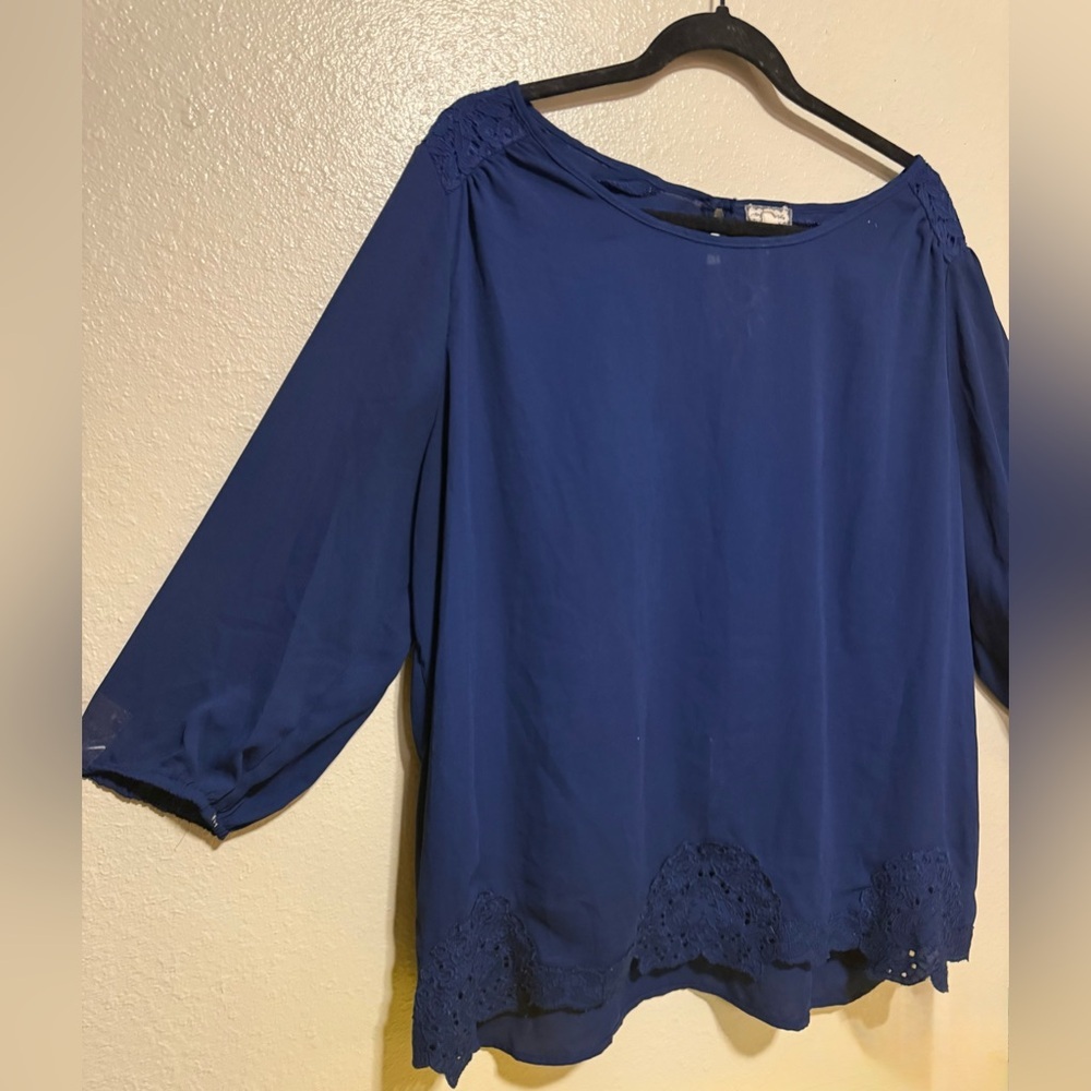Eyeshadow Lace Trim Blouse | Navy Blue Top | Women’s 1X - Picture 4 of 5